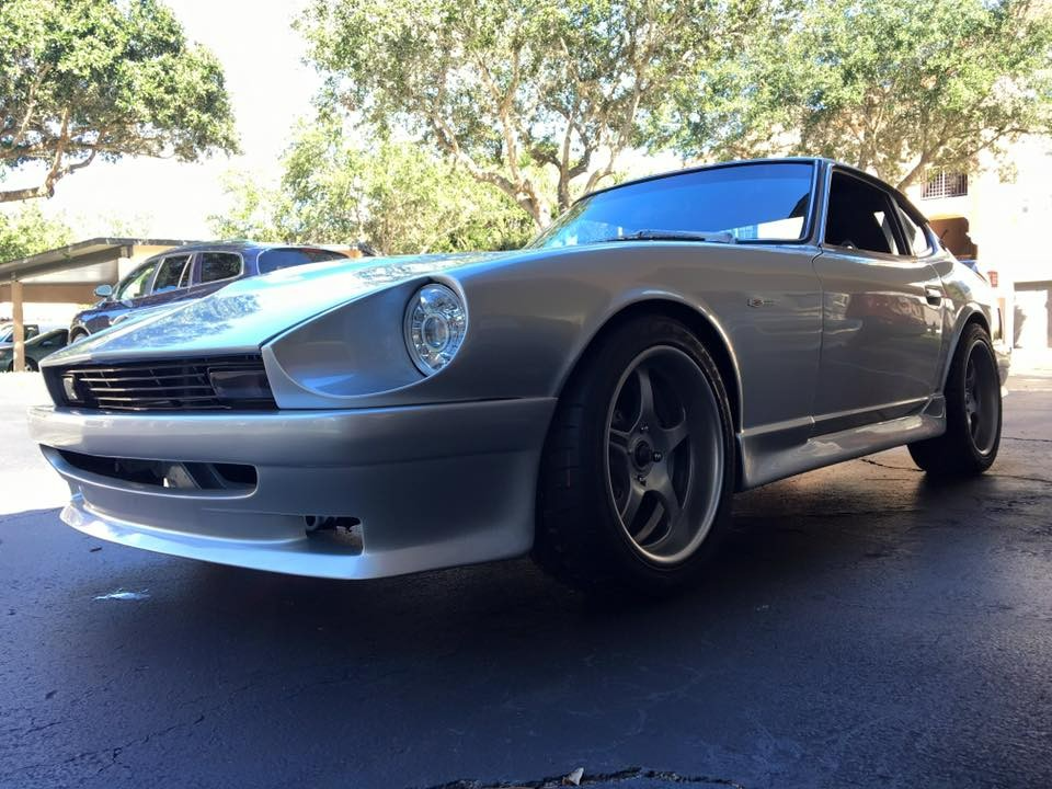 PLANTED SEAT BRACKET- NISSAN/DATSUN 260Z, 280Z (1974.5-1978) *ANGLED REAR TABS* - PASSENGER / RIGHT