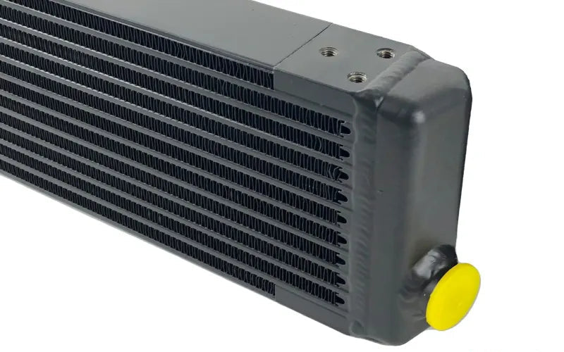 CSF Radiators Universal Single-Pass Oil Cooler / IROC Porsche / M22x1.5 / 24L x 5.75H x 2.16W