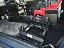 Load image into Gallery viewer, PLANTED SEAT BRACKET- HONDA CIVIC (1992-1995) - PASSENGER / RIGHT
